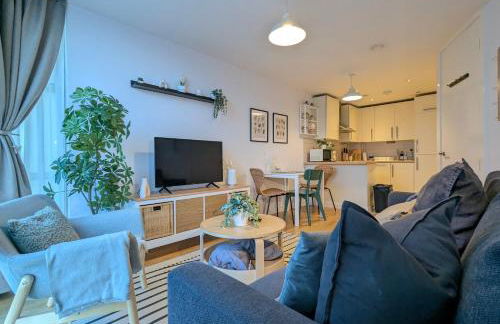 City Centre Morden 1-Bedroom Apt Near Dock - Foto 2