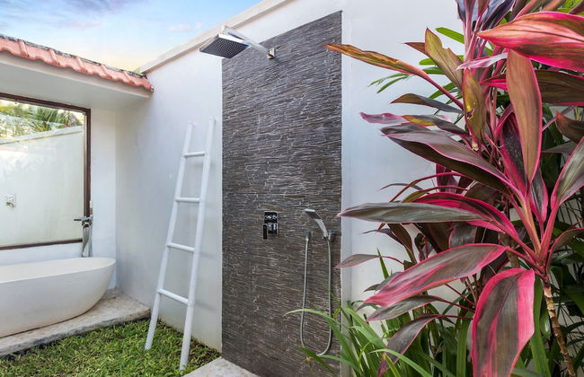 Villa Candi Kecil Empat by Villa Finder - Foto 17