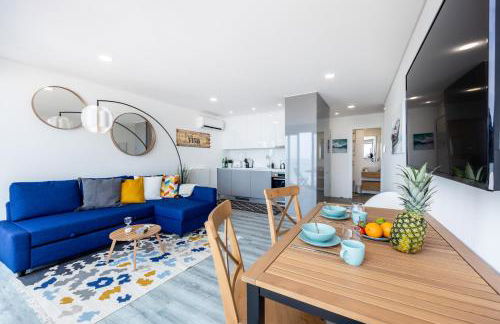 Frontline Seaview Apartment - Photo 13