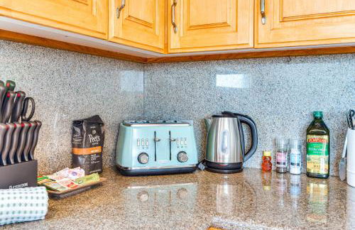 Steps to Ocean Manhattan Beach Gem with Deck! - Foto 10