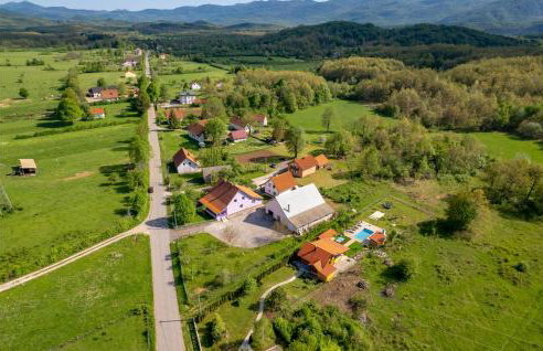 Gorgeous Home In Lovinac With Sauna - Foto 37