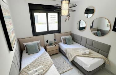 Azure Carmel Apartment Flamenca Village - Photo 32