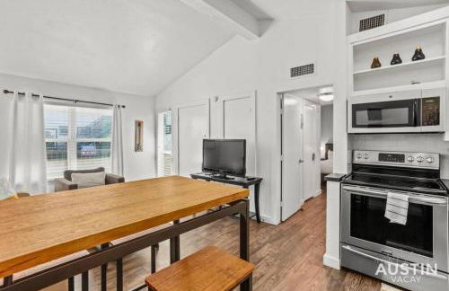 5 Minutes to Zilker Barton Springs with Parking - Foto 9