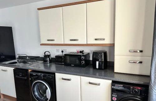 Peterson Apartments by Visit Cleethorpes - Photo 11