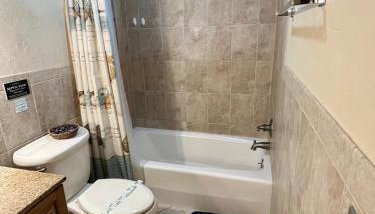 Sai Rakshit Villa on Maurice River - Foto 2, towels, Shower