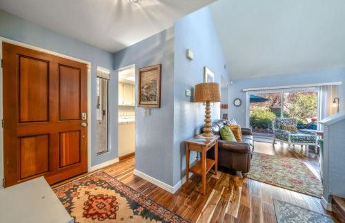 Succulents and Seashells - Coastal Paradise by Beach - Foto 14