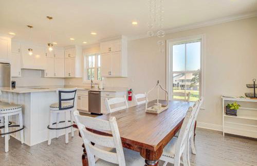 Walk to Beach Oceanfront Home with Outdoor Kitchen - Foto 7