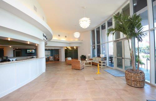 Waterscape C605 - Top Floor Beach Views - Free Beach Service - Interior Facing! - Foto 31