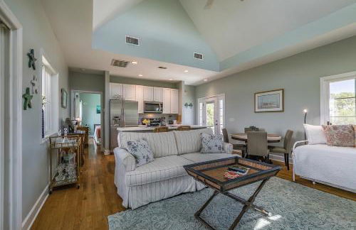 Seaside Bungalow With Million Dollar Views - Foto 7