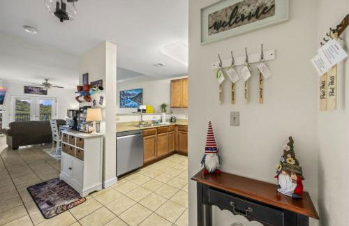 Smoky Mountain View Condo- Hot Tub, Indoor Pool, Walking Path, Playground - Foto 42
