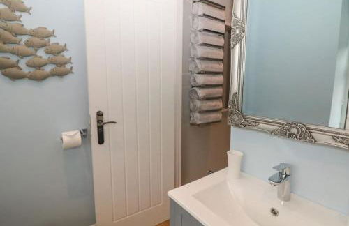 Sunshine Cottage Tideswell, Games room included. - Foto 24