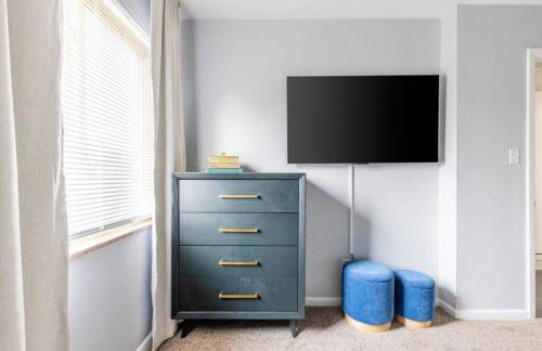 Exclusive NEW Listing! Maple Heights Charm - Photo 5