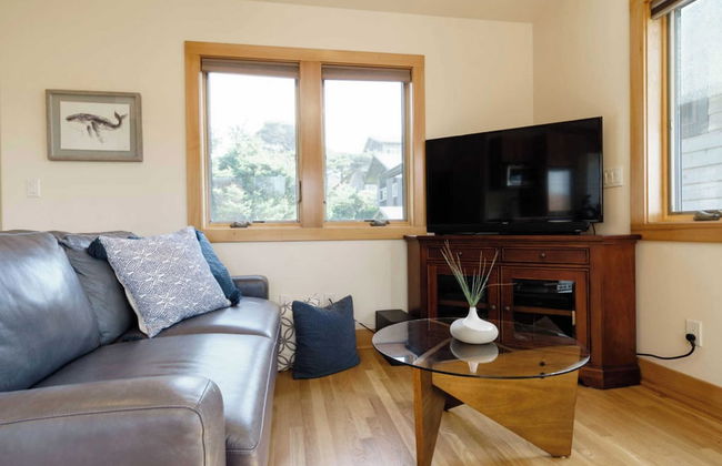 The Castle Rock Estate by Avantstay Steps From Arch Cape Beach w/ Hot Tub & Sauna - Foto 34