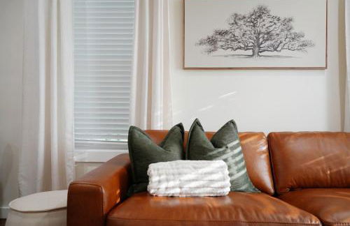 Stay at The Oak - Downtown New Braunfels Getaway - Foto 2