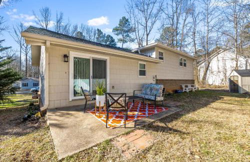 The Happy Place: 3BR Home on Quiet Street - Foto 26