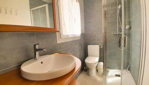 Duplex de Charme avec Bureau - Face Gare RER A - Foto 3, Shower