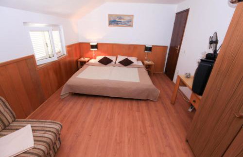 Robinson Dora - Foto 25