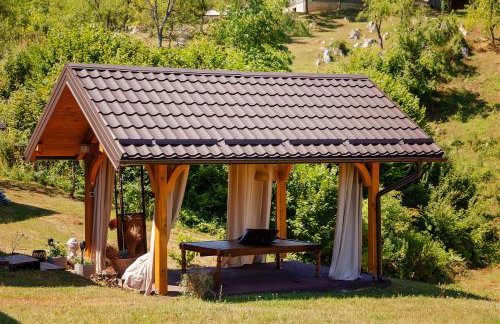 Father's Land - Foto 44