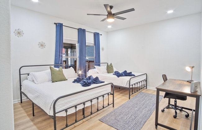Perfect Spot to Relax 4br/3ba Near Dtown Hemisfair - Foto 15