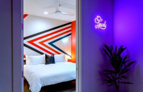 Queens Gambit - 7 Minutes from Downtown - Sleeps 16 - Foto 20