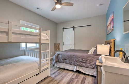 Grill and Fire Pit Blue Cabin Ozarks Getaway! - Photo 17