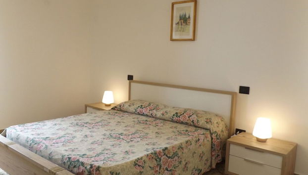 Apartment in Garda With Lake View - Foto 2, Habitación