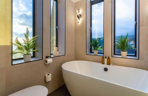 Arran Shores Luxury Shorefront Penthouse Suite 12 - Photo 32