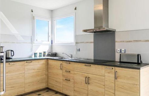 Gorgeous Home In Saint-Germain-Sur-Ay - Foto 5