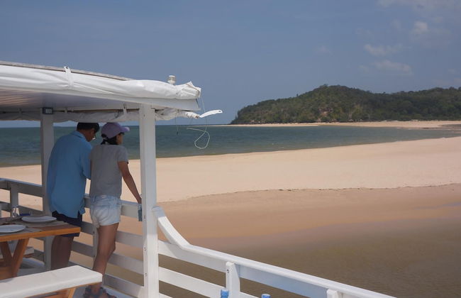 Gorgeous Converted Fishing Vessel in Alter do Chao - Foto 10