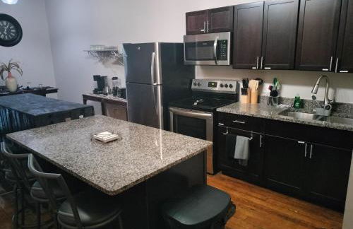 Downtown Detroit Loft - Fully equipped & Absolutely Gorgeous theme by RedAwning - Foto 40