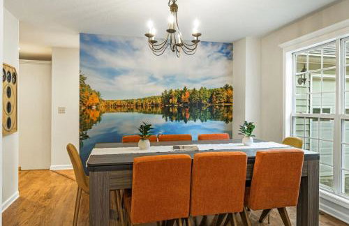 LKJ - Lakefront Home, Hot tub, Fire Pit, Games and Movie Room! - Foto 47