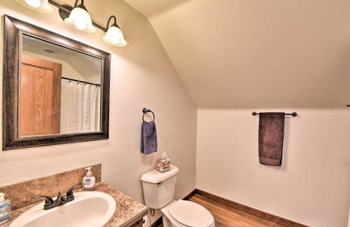 Gorgeous Twin Lakes Home with Deck Overlooking Mtns! - Foto 25