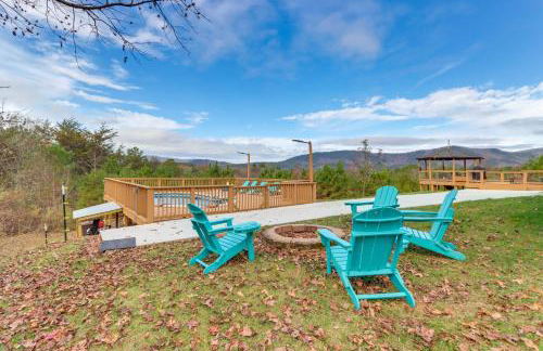 Mountain View and Fire Pit Modern Copperhill Home - Foto 32