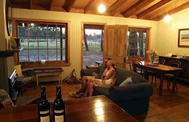 Lovedale Cottages - Photo 12