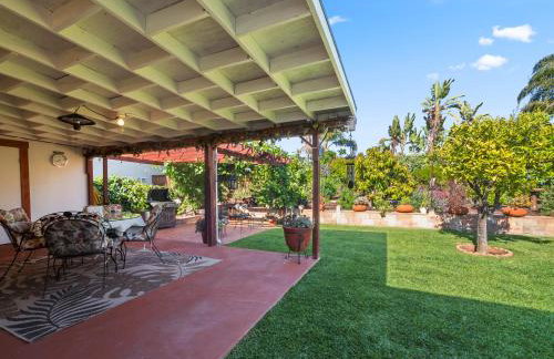 Bay Park Garden Paradise - central Location, AC, Washer Dryer & Private yard! - Foto 24