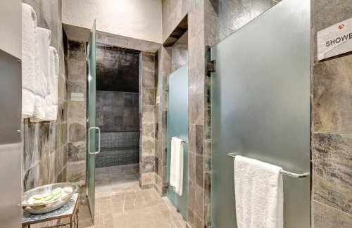 2B Beachfront condo! Pool! Games! 15 mins to PBI! - Foto 38