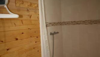 Les Epiceas - Foto 5, Shower