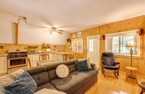 7 Mi to Ski Slopes! Cozy Madison Cabin with Fire Pit - Foto 1