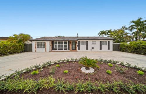 Miami Oasis- Pool & Game Fun - Foto 21