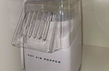 Joyful Bright1-BR , Fenced Pet Friendly Yard With Garage - Foto 12