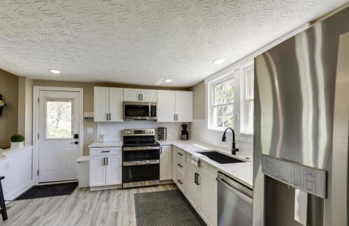 Williamstown Vacation Rental Private Deck and Yard - Foto 8