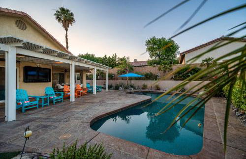 Coachella Chill: Luxury 4BR/4King Paradise Retreat - Foto 78