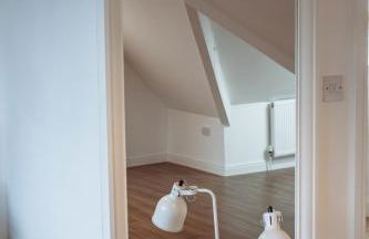 Spacious & Modern 8-Bed Home - Sleeps 13 - Parking - Foto 32