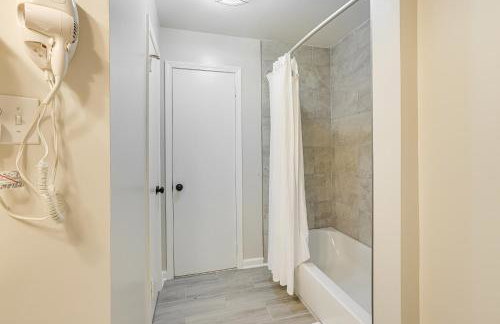 4 Mi to Dtwn Tuscaloosa Home with Cozy Den! - Foto 19