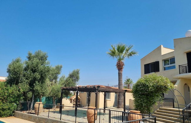 Impeccable 3-bed Villa in Tala - Paphos - Photo 33