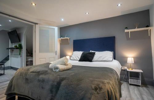 Cosy 3 Bedroom Apartment Near The O2 - Photo 2