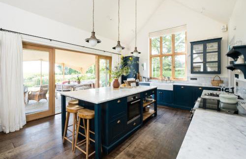 Welsh Border Escape- Perfect for families & groups - Foto 2