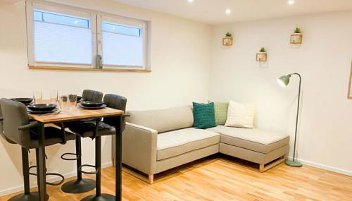 1,5-Zimmer, Top ausgestattet, 4 Pers, Souterrain, Self Check-in, Parkplatz, Netflix & Amazon Prime - Foto 2