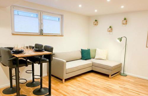 1,5-Zimmer, Top ausgestattet, 4 Pers, Souterrain, Self Check-in, Parkplatz, Netflix & Amazon Prime - Foto 2