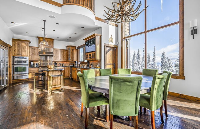 Inuksuk Lodge 4800 sq ft of Excellence - Photo 12